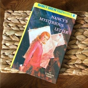Vintage Nancy Drew Mystery: Nancy’s Mysterious Letter #8 hardback book
